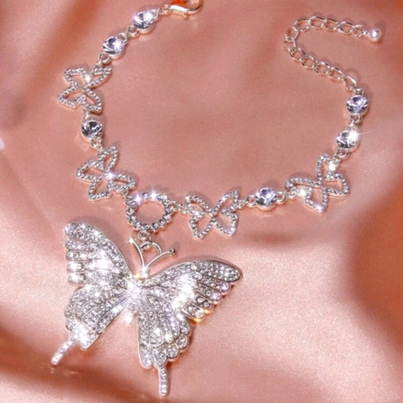 None Jewelry - SILVER BUTTERFLY RHINESTONE BRACELET NEW